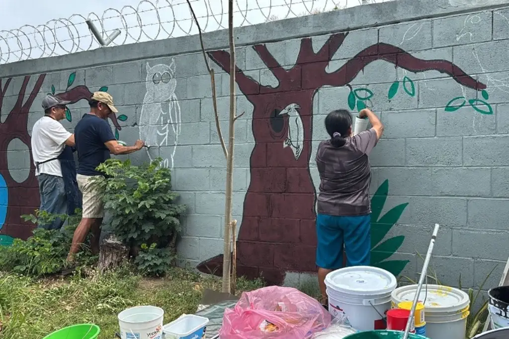 Imagen Crean mural para sensibilizar a la población de Veracruz sobre el cuidado del medio ambiente