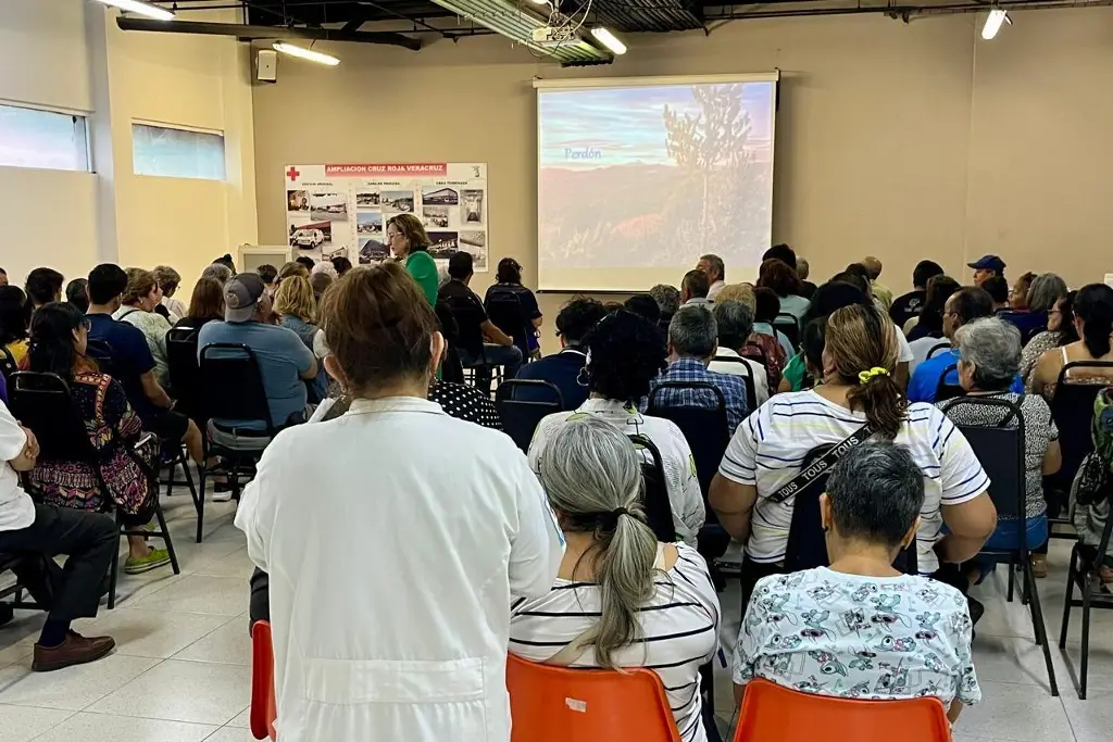 Imagen Pláticas de salud mental cumplen un año en la Cruz Roja en Veracruz