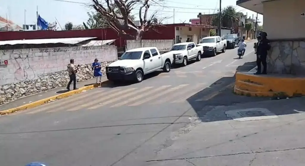 Imagen Fuerzas federales y estatales catean inmueble en Córdoba, Veracruz 