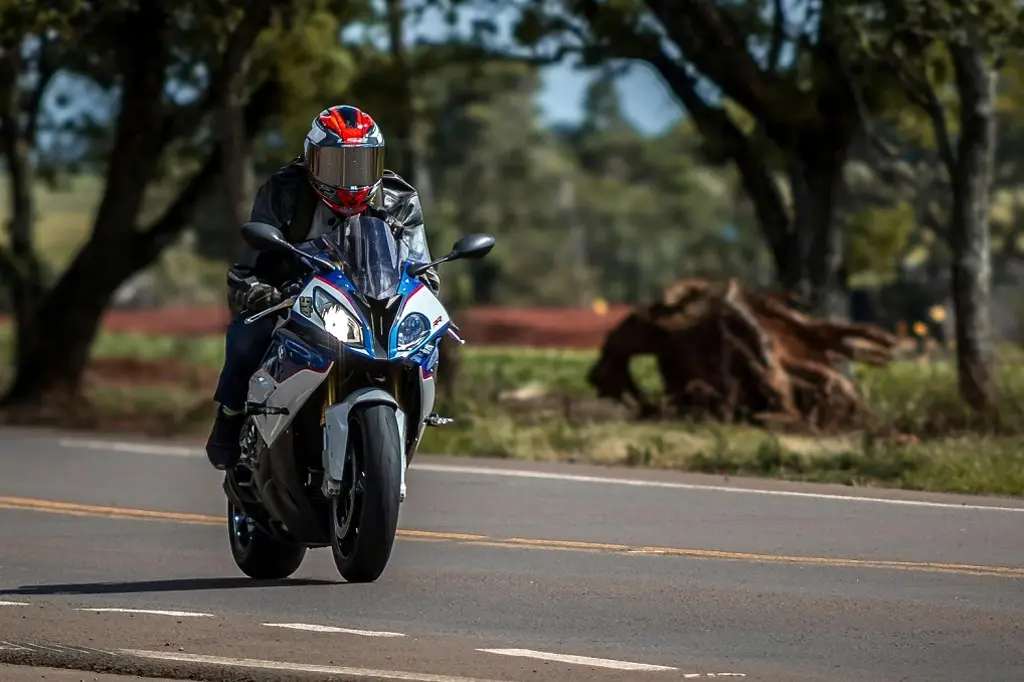 Imagen Cruz Roja alerta: no todos los cascos protegen; estas son las especificaciones que deben cumplir