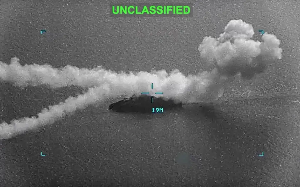 Imagen Así hundió submarino estadounidense a buque de guerra iraní (+Video)