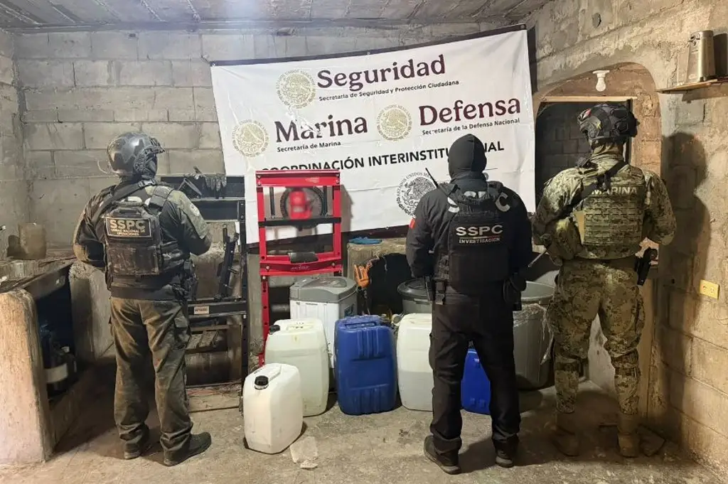 Imagen Aseguran laboratorio clandestino en Sinaloa; hay detenidos