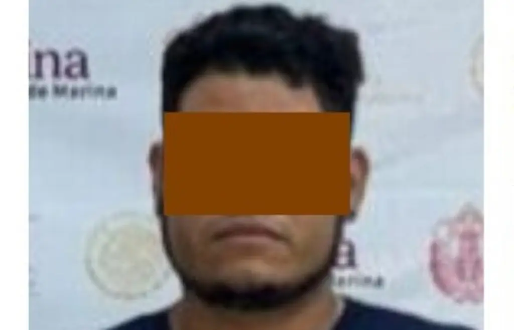 Imagen Detenido tras cateo en colonia de Veracruz; estos objetos aseguraron