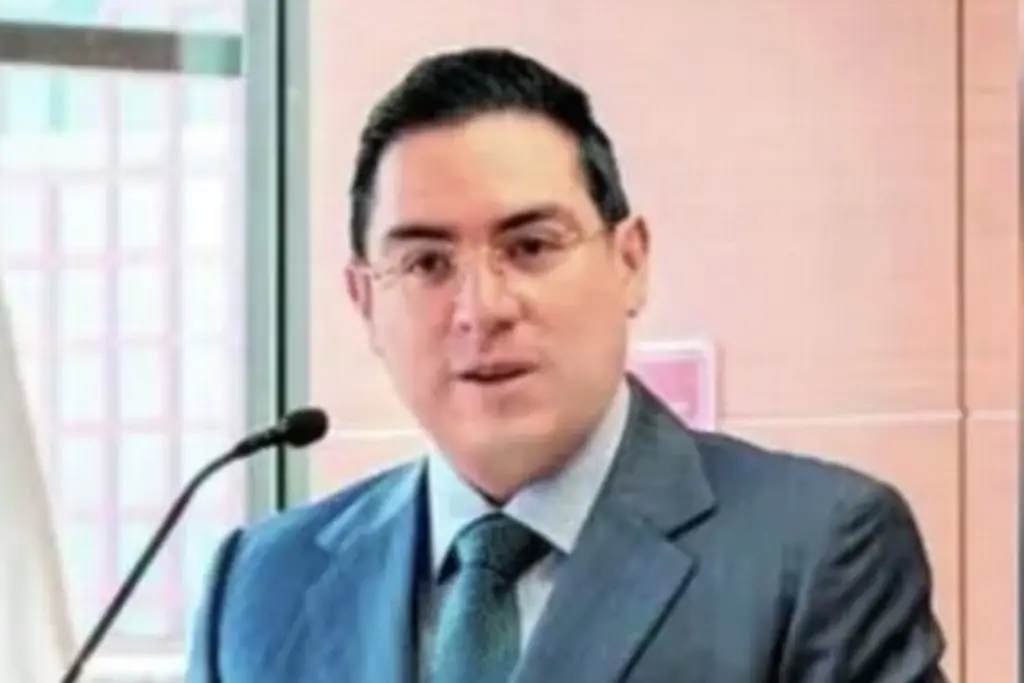 Imagen EU retiró visa a extitular de investigación aduanera; Mollinedo confirma que fue por colección de relojes