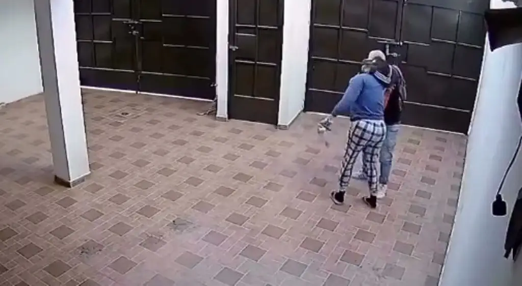 Imagen Mujer denuncia violencia física y sexual durante asalto a su casa en Toluca (+Video)