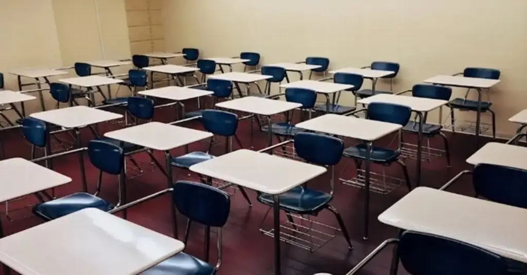 Imagen Captan a alumno apuntando con pistola a su compañera en Córdoba, Veracruz 