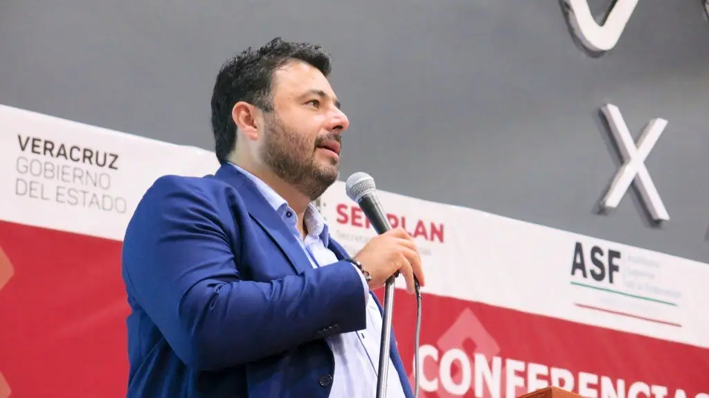 Imagen No vengo a cumplirle a nadie: Aureliano Hernandez Palacios