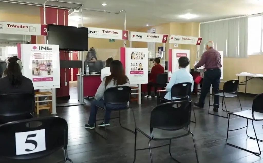 Imagen INE aprueba nueva credencial de elector con identidad de género y diversidad