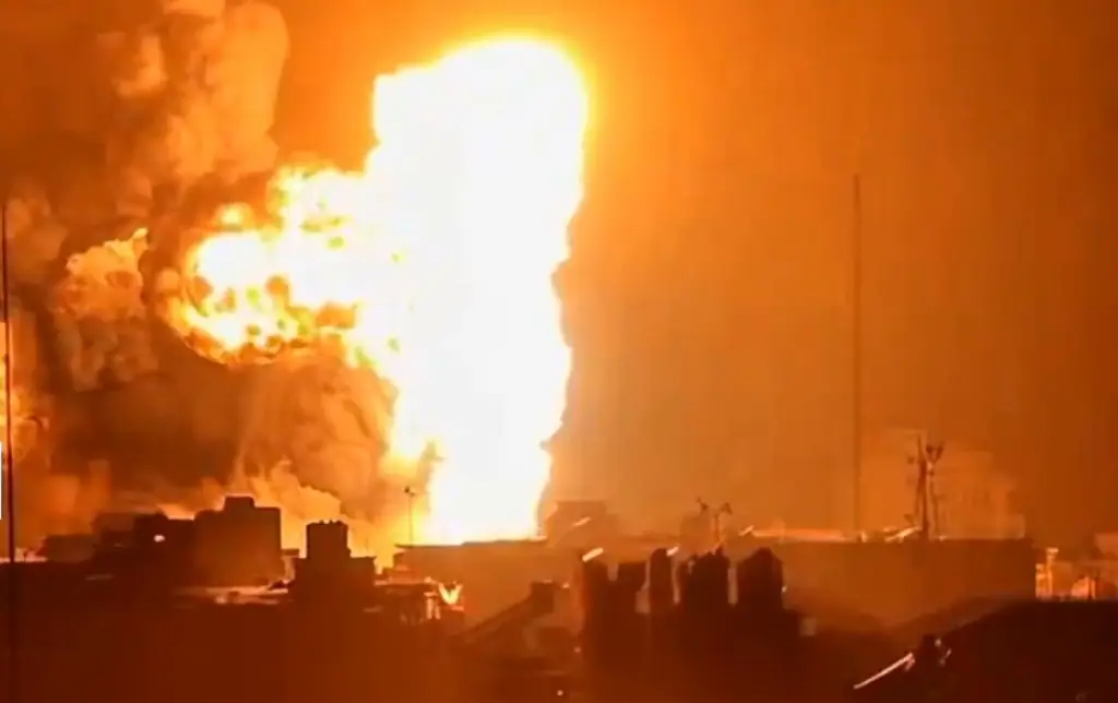 Imagen Pakistán bombardea Kabul y ataca depósitos de combustible en Afganistán