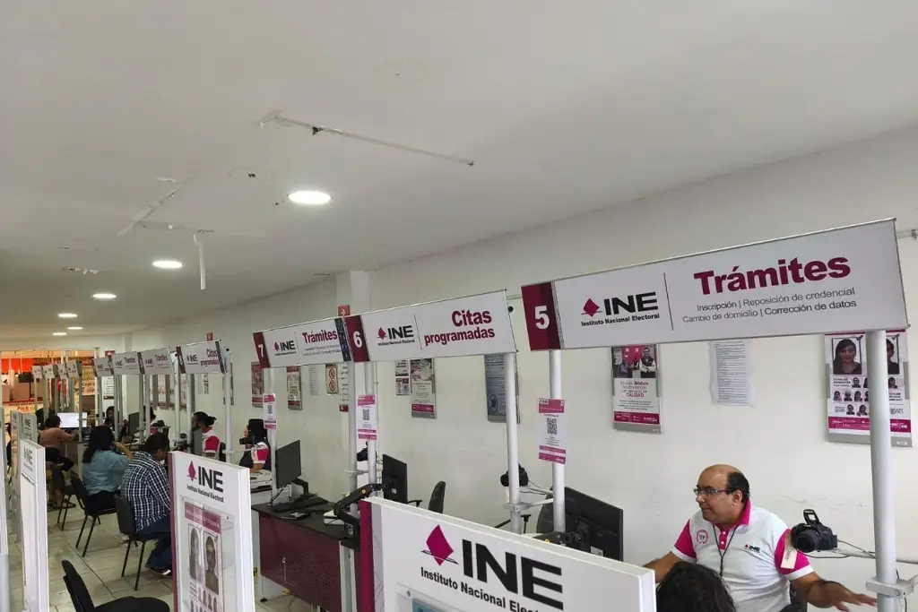 Imagen Urgen recoger credenciales de elector tramitadas en Veracruz