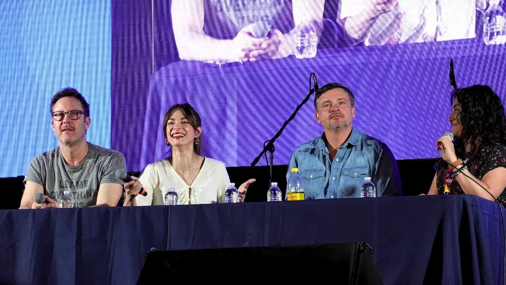 Imagen Elenco de 'Smallville' celebra 25 aniversario de la serie durante convención de comics en CDMX