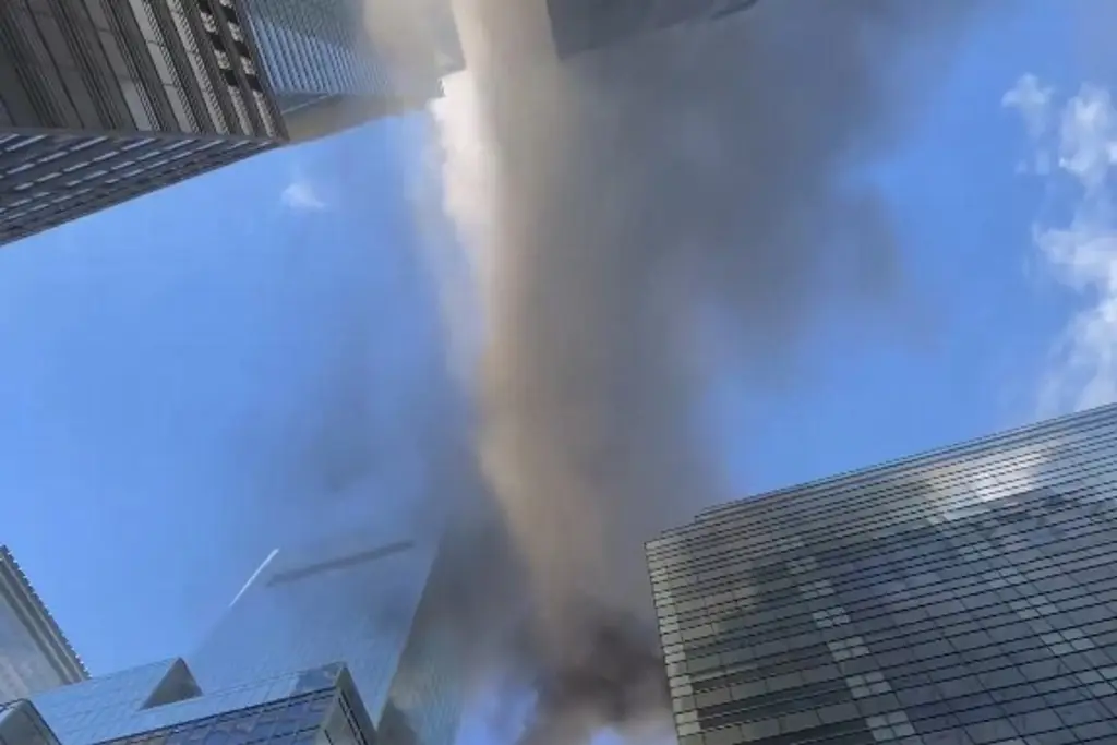 Imagen Incendio en un edificio en pleno Manhattan, cerca del desfile de San Patricio (+Video)