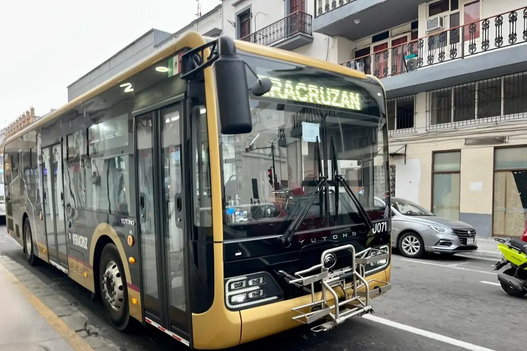 Imagen Choferes de camiones Ulúa se 'disculpan' con automovilistas de Veracruz, por este motivo