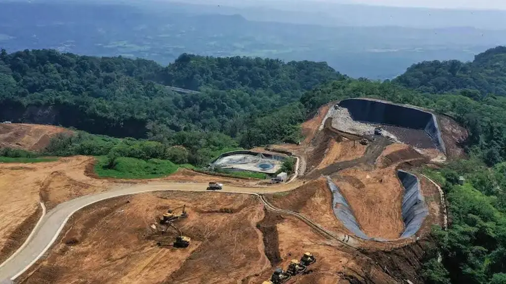 Imagen Denuncian posible contaminación por lixiviados en relleno sanitario de Chiltoyac, cerca de Xalapa