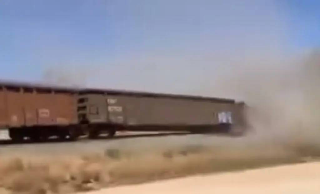 Imagen Al menos un muerto deja descarrilamiento de tren de carga en Aguascalientes (+Video)