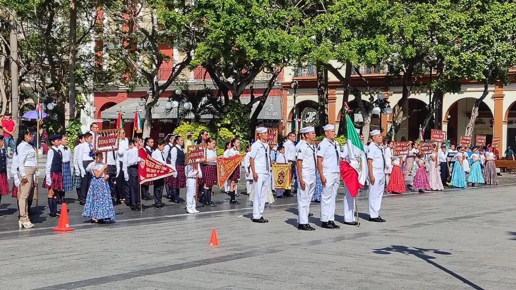 Imagen Realizan demostración de escoltas en Veracruz