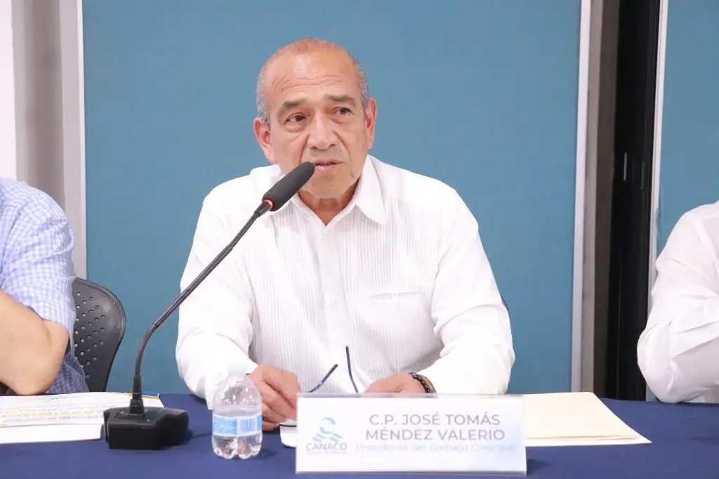 Imagen Reeligen a Tomás Méndez Valerio como presidente de CANACO Servytur en Veracruz