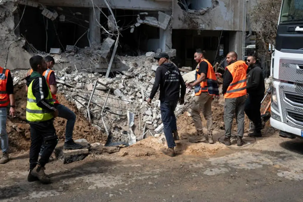 Imagen 'Irán quiere pactar pero lo niega por miedo a ser asesinados por su propia gente', afirma Trump