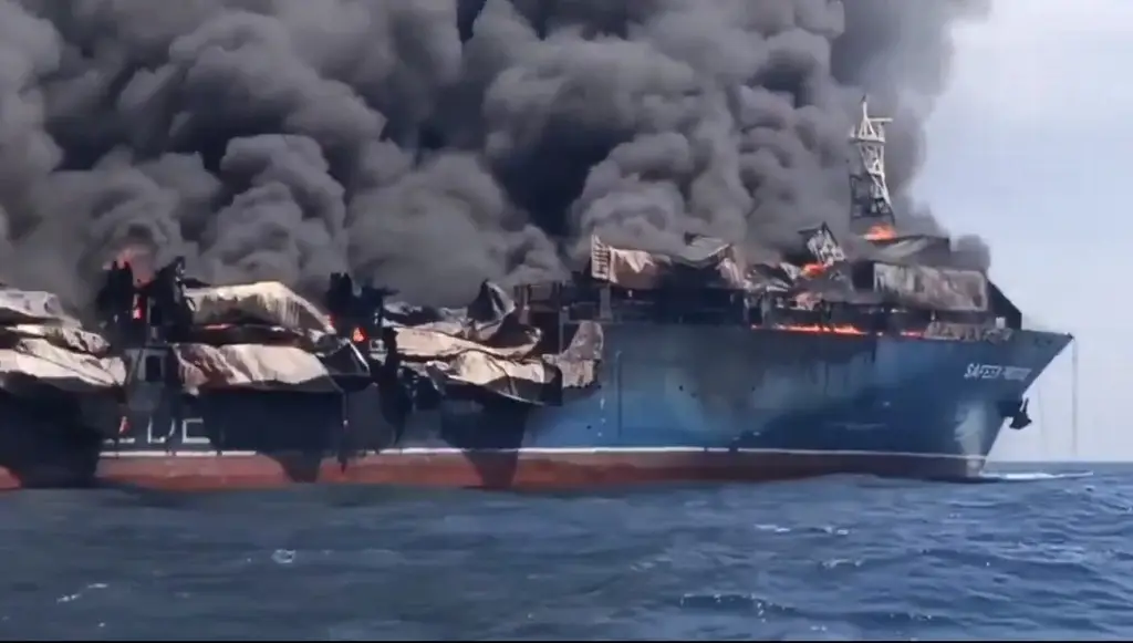 Imagen Irán advierte que buques que crucen Hormuz tendrán graves consecuencias (+Video)