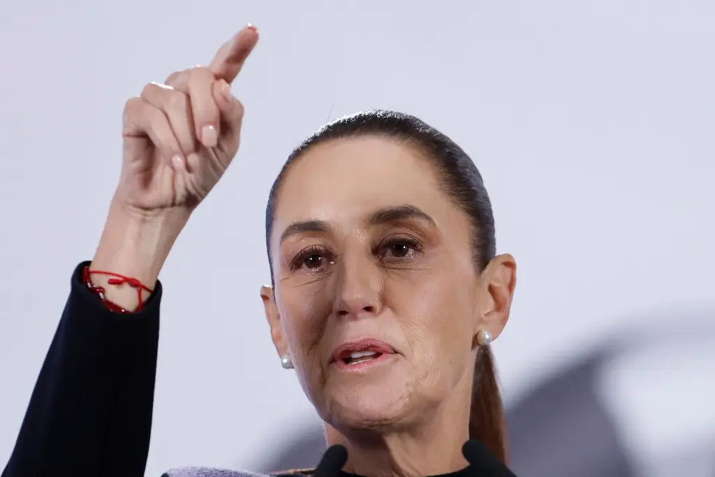 Imagen Sheinbaum anuncia que regalará boletos para el México-Portugal en el Azteca