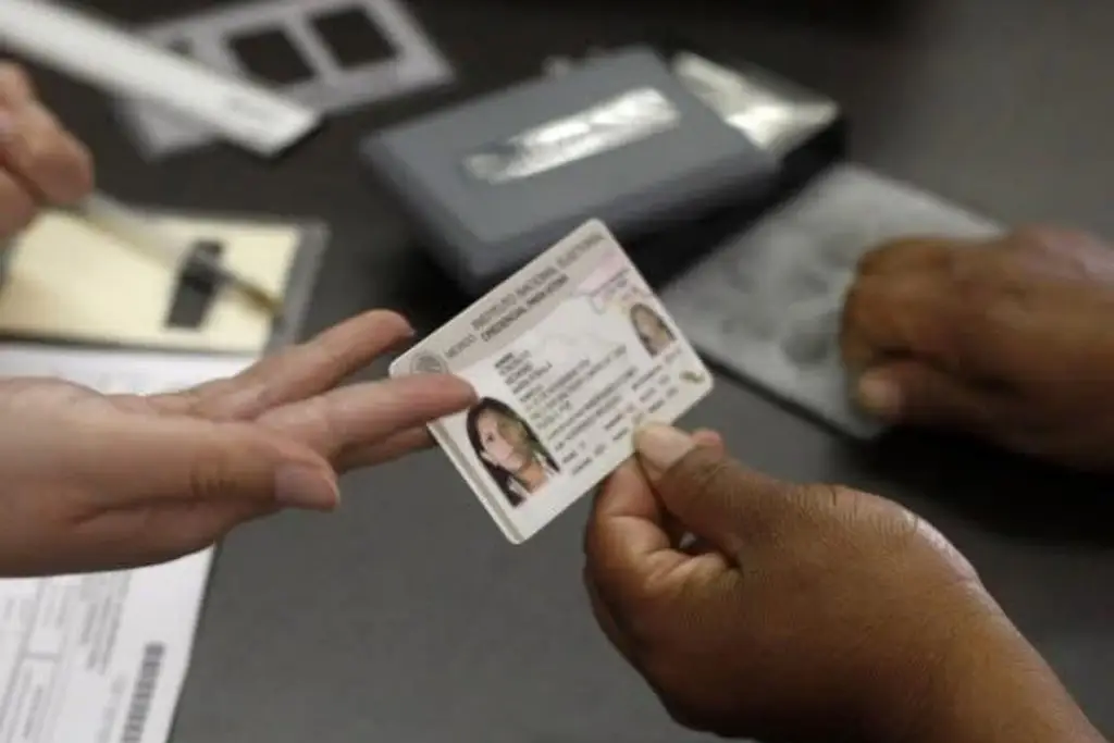 Imagen Si tu credencial de elector vence este año ya la puedes cambiar; aquí te decimos cómo 