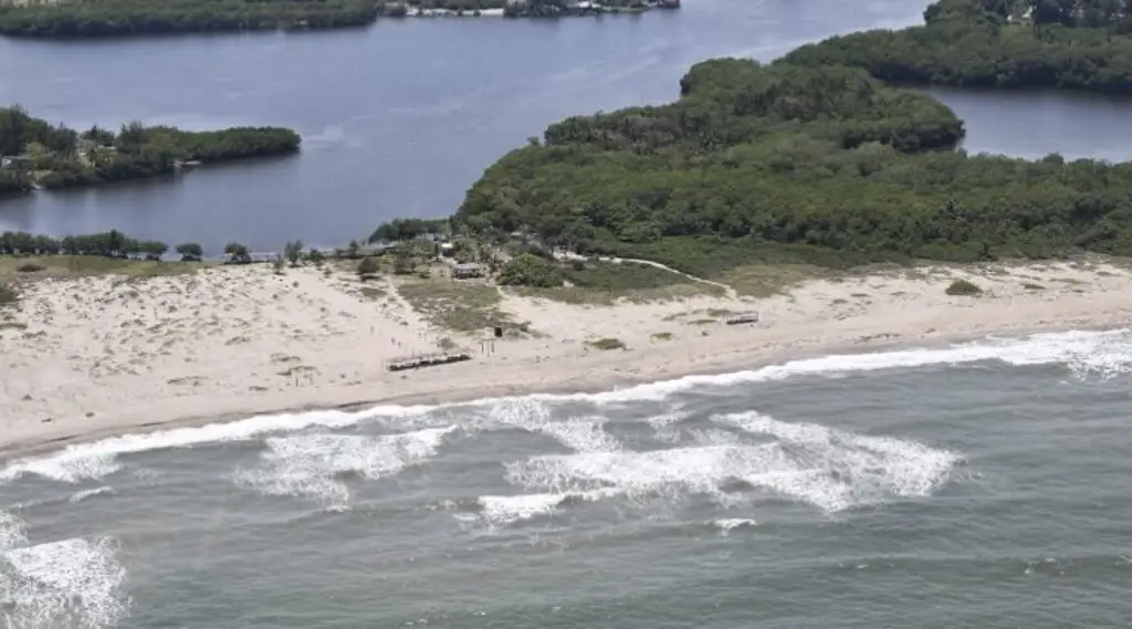 Imagen Médicos de Pemex atendieron 548 personas tras derrame de petróleo en playas de Pajapan, Veracruz 