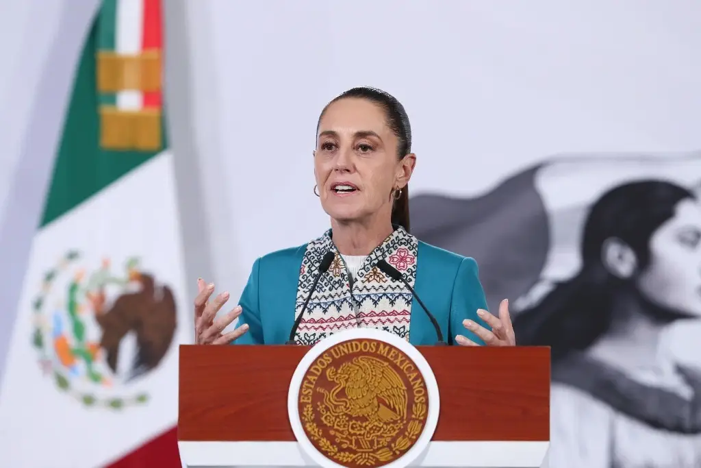 Imagen Se revisan fugas en Cantarell por derrame en Golfo: Sheinbaum