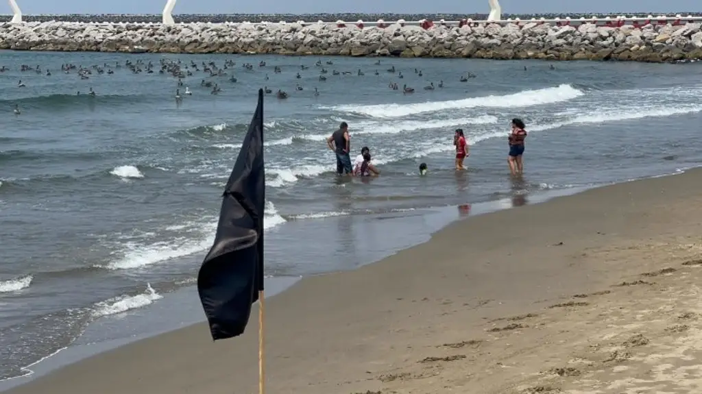 Imagen Clausuran escolleras de Coatzacoalcos, Veracruz; esto se sabe  