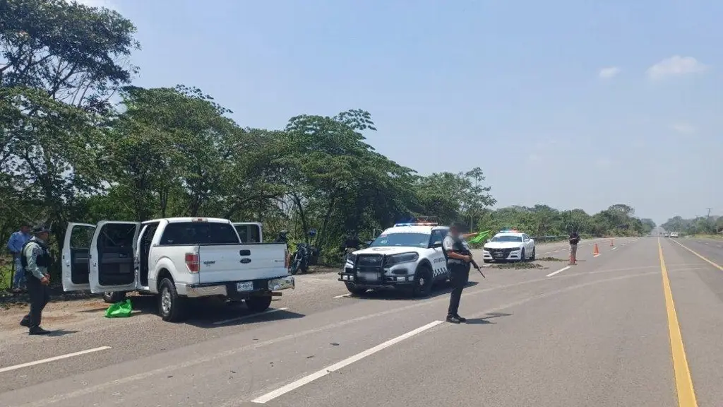 Imagen Cierre parcial de circulación en carretera de Veracruz 