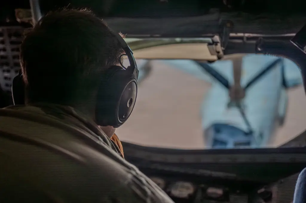 Imagen EU rescata a uno de los dos tripulantes del caza derribado por Irán, según Casa Blanca