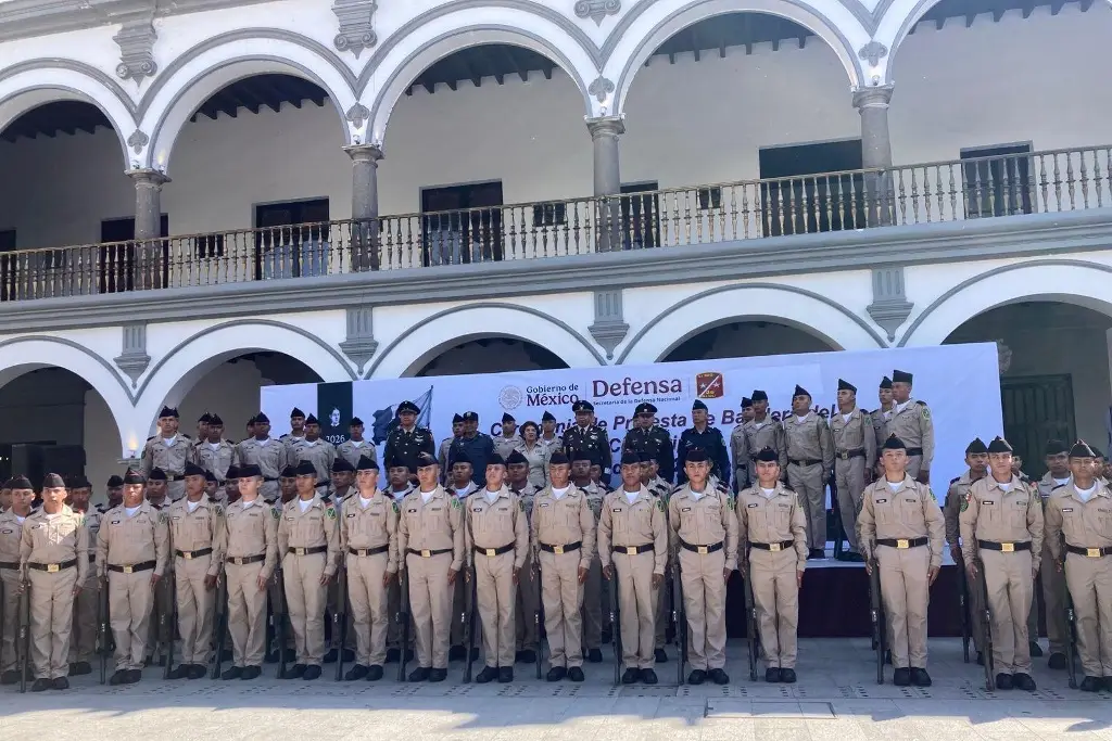 Imagen Realizan ceremonia de protesta de Bandera de Personal del Servicio Militar