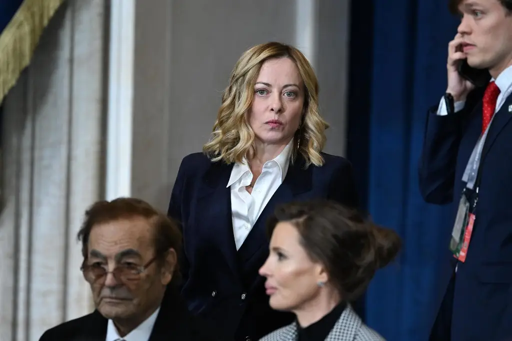 Imagen Meloni exige a Israel aclarar ataque contra convoy italiano de la ONU y cesar el ataque a Líbano