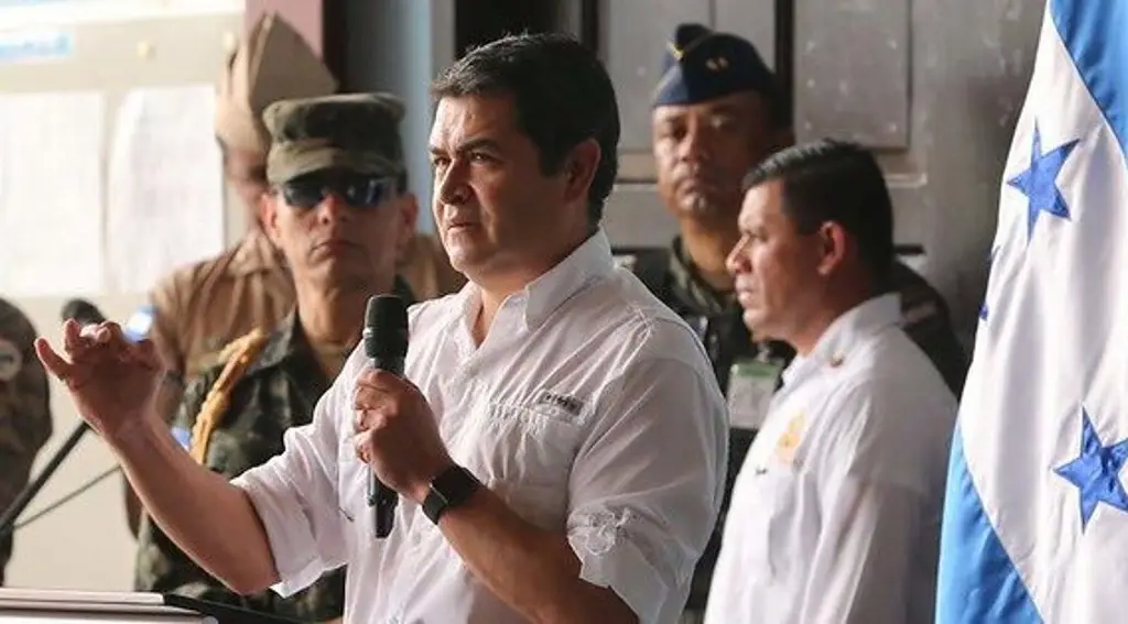 Imagen Expresidente de Honduras afirma que justicia de EU eliminó su sentencia por narcotráfico