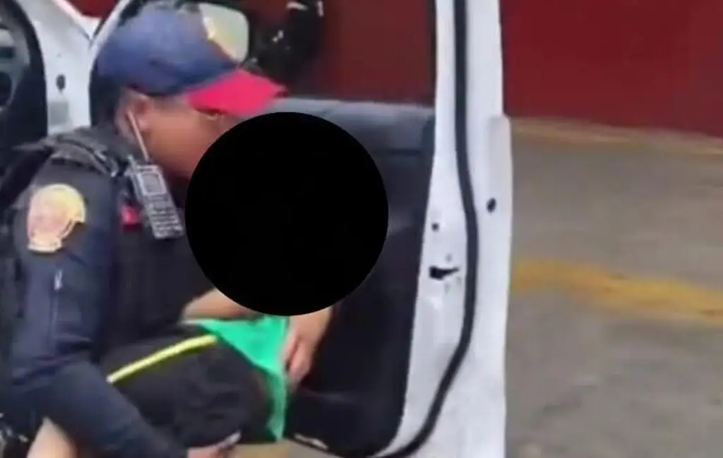 Imagen Intentar linchar a sujeto por atacar con un machete a menor de 3 años en CDMX