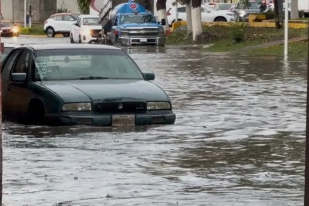 Imagen Poza Rica bajo el agua tras fuertes lluvias