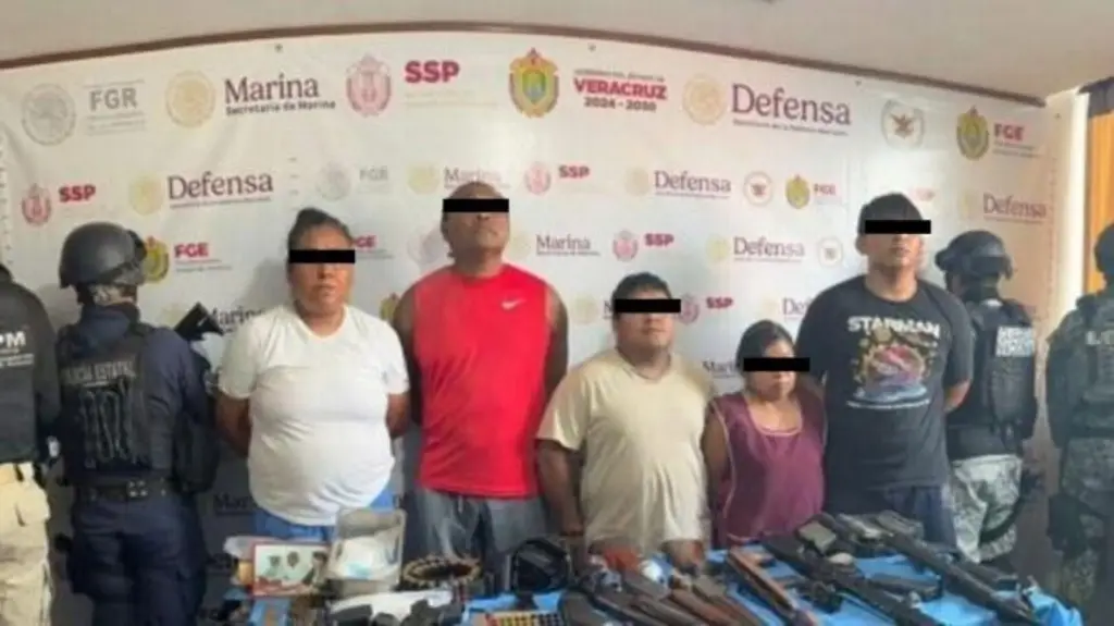Imagen Detienen a hijo y hermana de exalcalde de Coxquihui, Veracruz