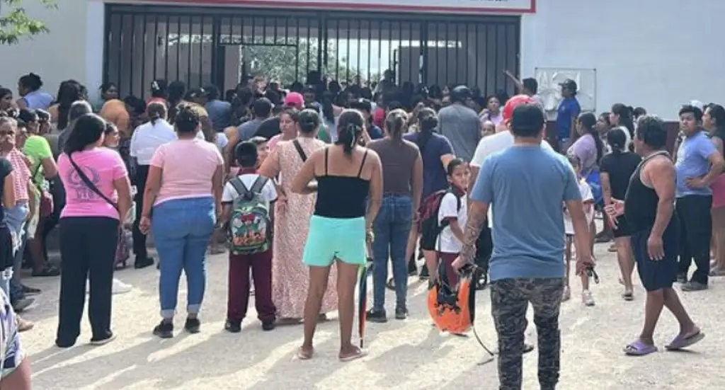 Imagen Muere menor tras golpe al jugar fútbol en escuela