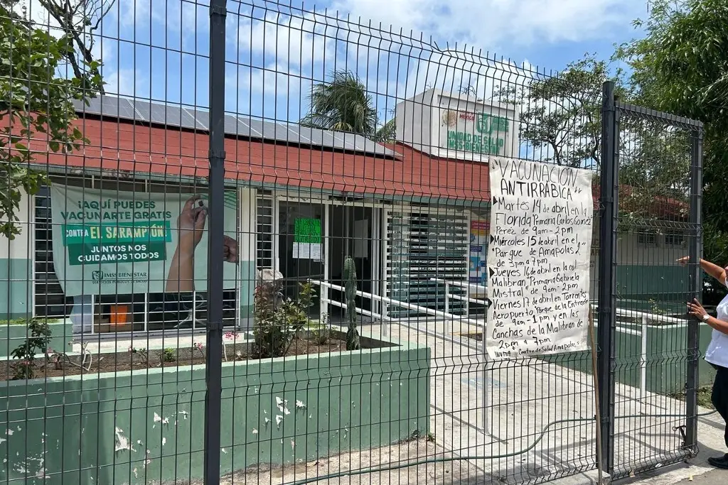 Imagen Quince días sin luz en centro de salud de Veracruz y CFE les quiere cobrar por reconectar