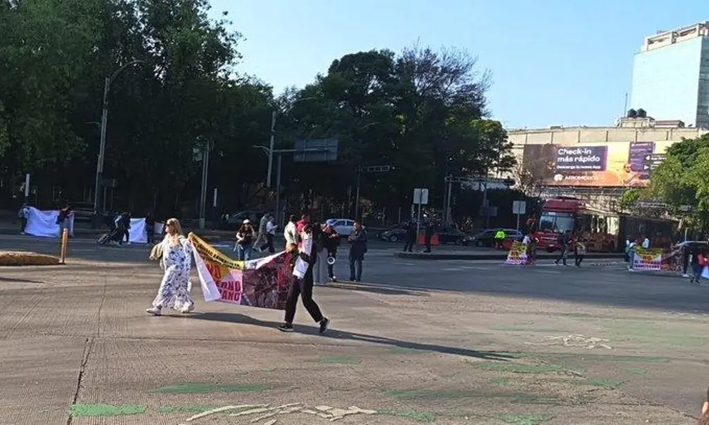 Imagen Bloquean Paseo de la Reforma e Insurgentes. Piden esto para los 'franciscanitos'