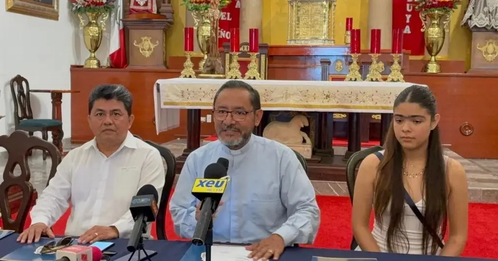 Imagen Presentan candidatas a Florecita de Santa Ana en Boca del Río