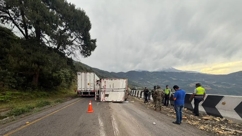 Imagen Se registra cierre parcial de circulación en carretera de Veracruz 