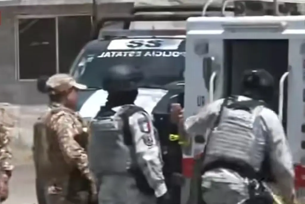 Imagen Huachicoleros quedan atrapados dentro de túnel