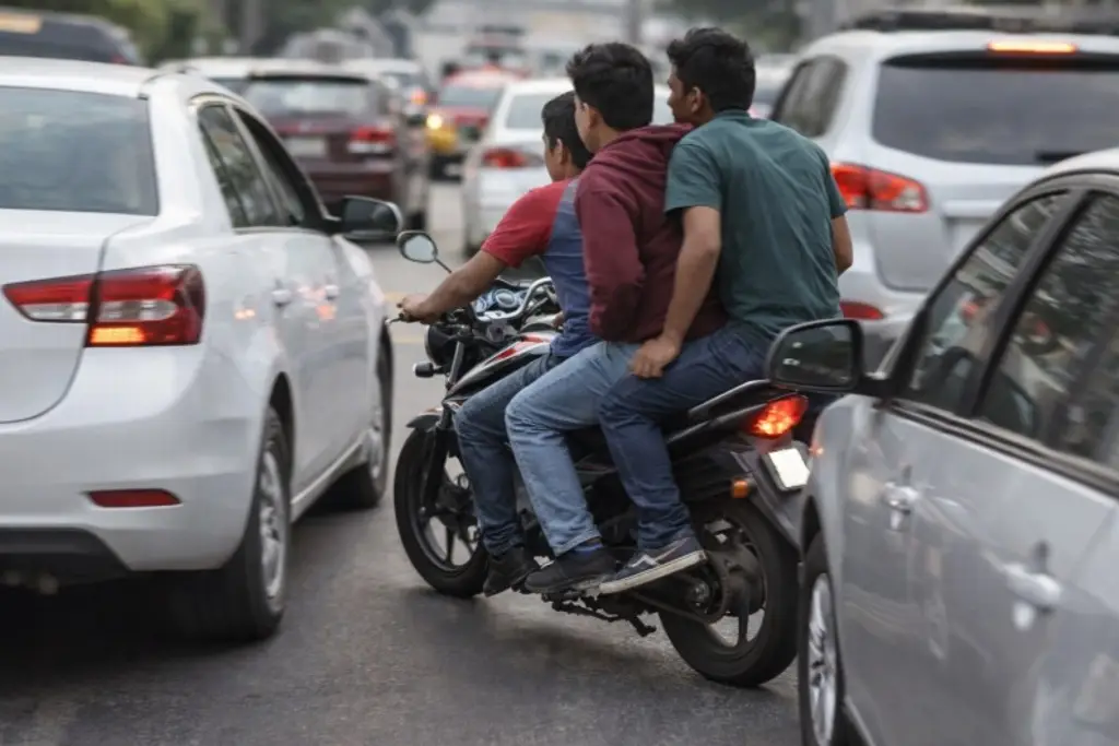 Imagen Suman 3 muertos por fuerte accidente de moto ocurrido este lunes en Xalapa 