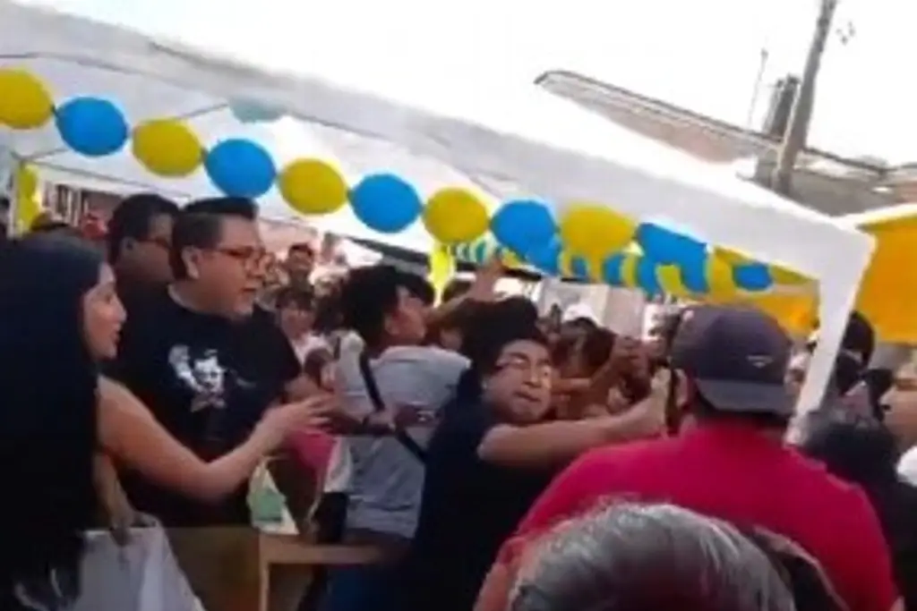 Imagen Abuchean a alcalde morenista y su equipo golpea a ciudadanos 