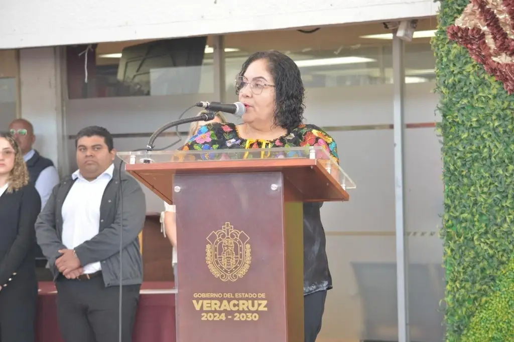 Imagen Solo la gobernadora y la titular de la SEV pueden suspender clases, advierte Claudia Tello 
