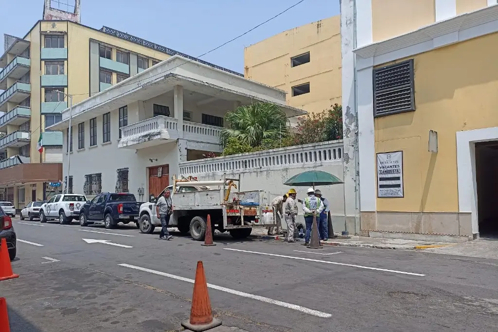 Imagen Negocios del Centro Histórico de Veracruz se quedan sin luz más de 9 horas  