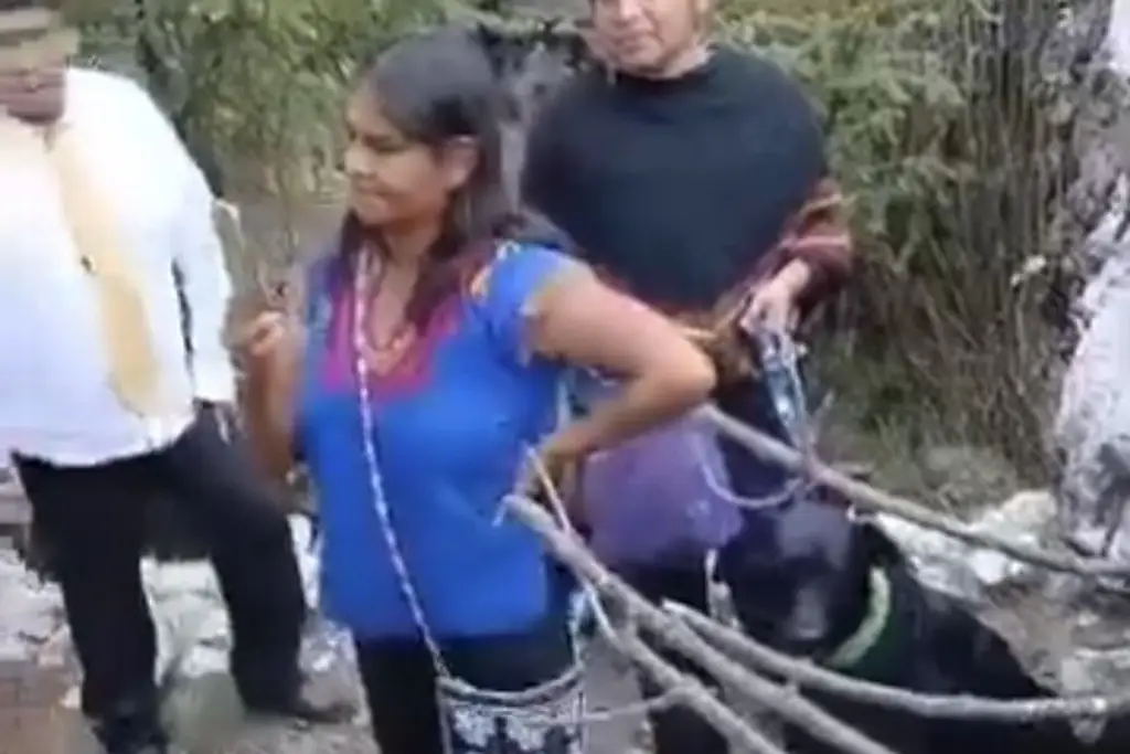 Imagen Casi linchadas, por meter a su perro a un río considerado como 'sagrado'