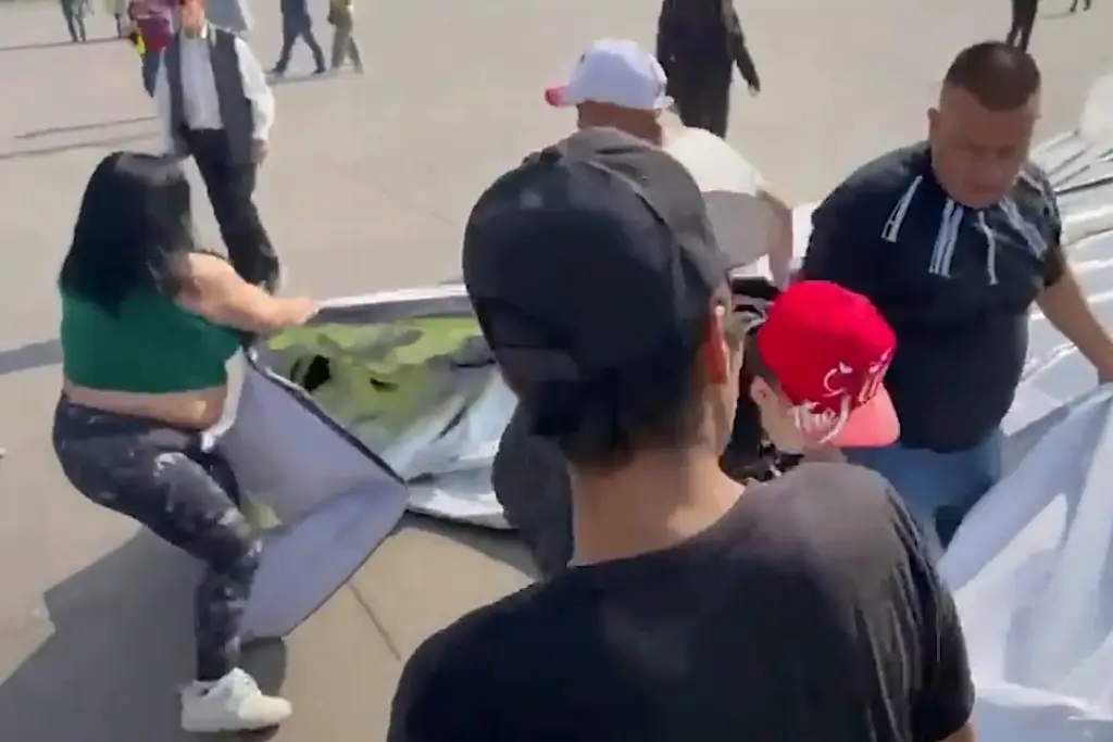 Imagen Impiden protesta contra Rocha Moya en Zócalo de CDMX (+Video)
