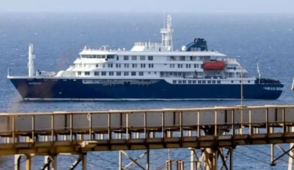 Imagen Aislan en Chile a dos personas que viajaron en el crucero afectado por brote de hantavirus