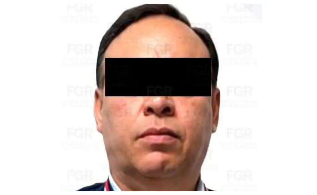 Imagen Detienen en aeropuerto de CDMX a socio del 'Solid Gold' por trata y explotación sexual